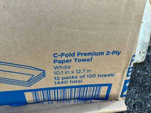 lot 126 image: C-Fold Paper Towels