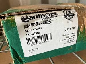 lot 76 image: 13 Gallon Can Liners