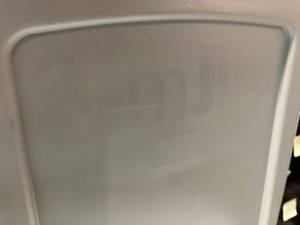 lot 18 image: Rubbermaid Slim Jim Trash Can