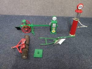2 Gas Pumps, 2 Plows, Disc...