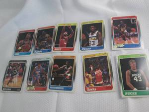Assorted 1988-89 Fleer Basketball C...
