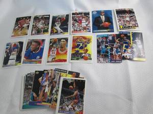 Assorted 1992-93 Upper Deck Basketb...