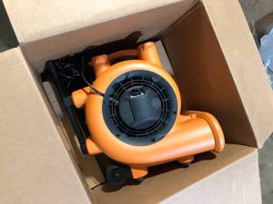 lot 34 image: RIDGID 1625 CFM 3-Speed Portable Blower Fan Air Mover with Collapsible Handle and Rear Wheels for Water Damage Restoration Customer Returns See Pictures