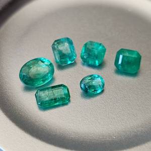 2.63 Carats of Natural Emerald Gemstones
