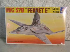 lot 6 image: NEW IN BOX - SEALED - ITALERI 172 MiG 37B FERRET E No. 162 - GREAT PIECE - SEE PICTURES