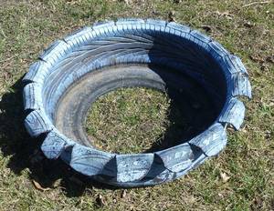 Flower planter made from a tire