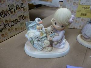 Precious Moments Lot - Baby Banks, grandma and gifts