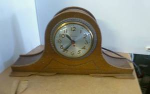 Vintage Sessions mantle clock