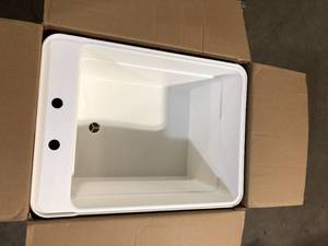 MUSTEE 18 in. x 24 in. Plastic Utilatub Single Laundry Tub in White   Customer Returns See Pictures