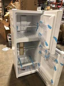 lot 26 image: Magic Chef 10.1 cu. ft. Top Freezer Refrigerator in White Slight Damaged Customer Returns See Pictures