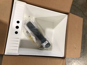 lot 31 image: MUSTEE Utilatub 20 in. x 24 in. Structural Thermoplastic Wall-Mount Utility Tub in White  Customer Returns See Pictures