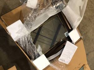 lot 40 image: 20 in. W x 26 in. H Rectangular Medicine Cabinet with Mirror   Customer Returns See Pictures