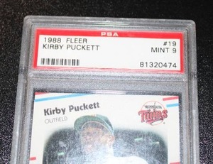 lot 85 image: 1988 Fleer Kirby Puckett #19 PSA 9