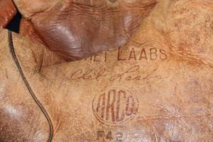 lot 139 image: Vintage ARCO #F42 Baseball Glove