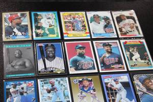 lot 191 image: Kirby Puckett Baseball Cards Lot  20 Cards w 1985 Topps Rookie