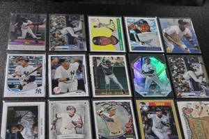 lot 236 image: Derek Jeter Baseball Card Lot  20 Cards w 1992 Classic Best Blue Minor League Rookie Card
