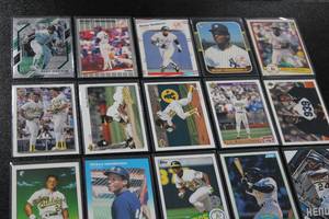 lot 238 image: Rickey Henderson Baseball Card Lot  20 Cards