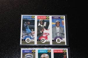 lot 247 image: 1996-97 Collectors Choice Ray Allen #M136 & Gold Kobe Bryant #M129 Rookie Card Lot  2 Rookie Cards