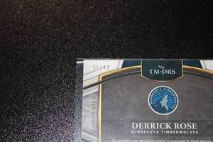 lot 161 image: 2021-22 Select Throwback Derrick Rose Jersey Relic #TM-DRS 3149  Only 49 Exist