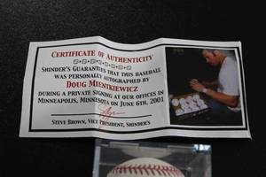 lot 182 image: Minnesota Twins Doug Mankiewicz Autograph Baseball on Sweet Spot Shinders COA