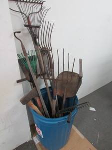 Outdoor Hand Tools