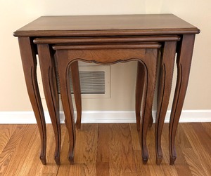 lot 28 image: Set of Vintage Nesting Tables