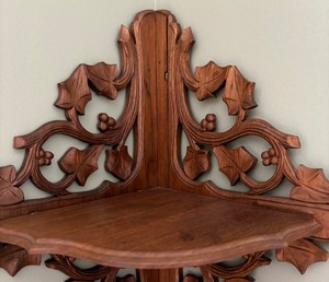 lot 30 image: Vintage Ornate Corner Wall Shelf