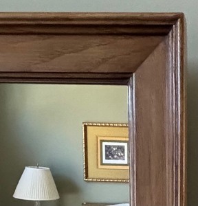 lot 31 image: Decorative Vintage Wall Mirror