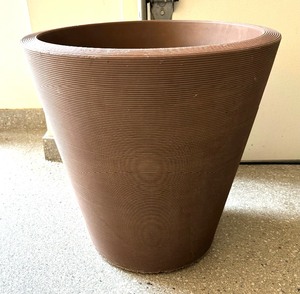 Four Fantastic Crescent Garden Resin Planters