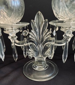 Vintage Elegant Candle Holder with Dangling Prisms