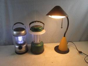 lot 39 image: (F-0) Desk Lamp and 2 LED Lanterns