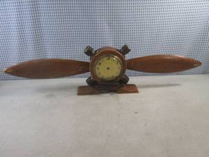 lot 68 image: (FS) Vintage Windsor Wood Airplane Propeller Clock - A Litle Ruff But Still Cool - Hands Fell Off, Cord Is Dry Rotted, Scuffin Etc 32 12 Wide x 8 High