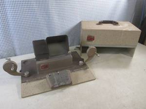 lot 119 image: (BSB) Vintage Craig by Kalart Projecto-Editor 8 MM Model KE-8
