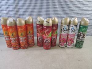 lot 151 image: (BS) 10 Cans Assorted Glade Spray Air Freshener in Pumpkin Spice, Apple Pie, White Tea & Lilly and Pine Wonderland