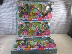 lot 160 image: (EW3) 3 Little Tikes Old School Toys Keys, Music Player and Flip Phone