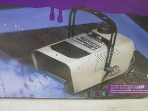 lot 186 image: (EW7) NEW Low-Lying Fogger  Fog Machine