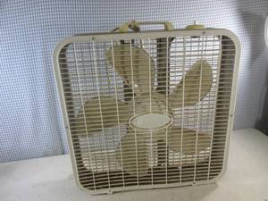 lot 269 image: (D-1) 20 Lasco 3-Speed Box Fan