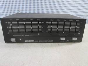 lot 305 image: (D-3) Sentrek SHQ1205B Stereo Graphic Equalizer - Powers On