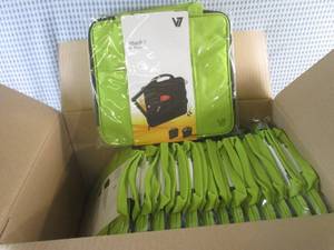 lot 325 image: (A-2T) Case with 14 Attaches for iPads in Green