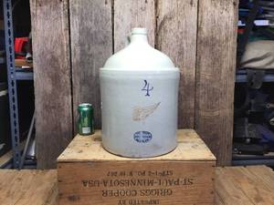 lot 2 image: Redwing 4 Gallon CrockJug - Nice