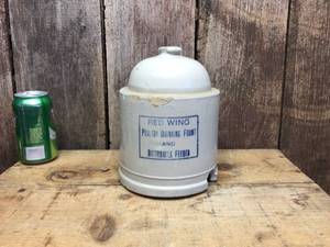 lot 3 image: Redwing Poultry Fount Crock