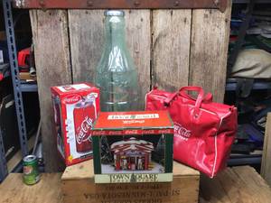 lot 40 image: Coca Cola Collectable Items