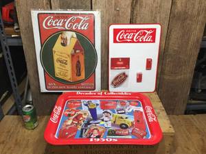 lot 41 image: Coca Cola Metal - Magnetic Items