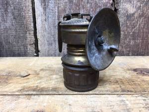 lot 78 image: Antique Guys Dropper Miners LampLantern