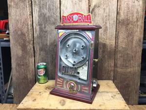 lot 88 image: Fabulous Vintage PACE MFG. Baseball Trade Stimulator Game