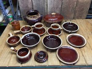 lot 156 image: Vintage Brown Drip Ware