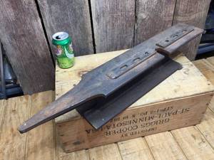 lot 165 image: I-Beam Anvil Jig