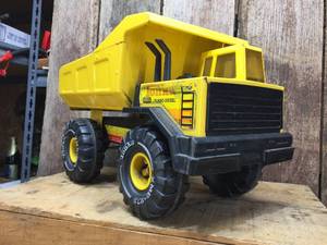 lot 172 image: Classic Tonka Turbo-Diesel Dump Truck