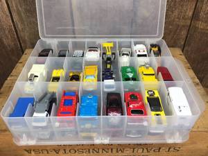 lot 175 image: 55 Hot Wheels - Matchbox - Majorette - Funline
