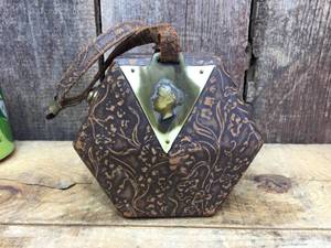lot 185 image: Very Vintage Womens Makeup Case - Purse - Compact